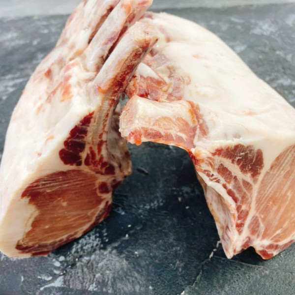 iberico 橡果級法式黑毛豬鞍. 帶骨. 跟骨厚切 1KG 業務用